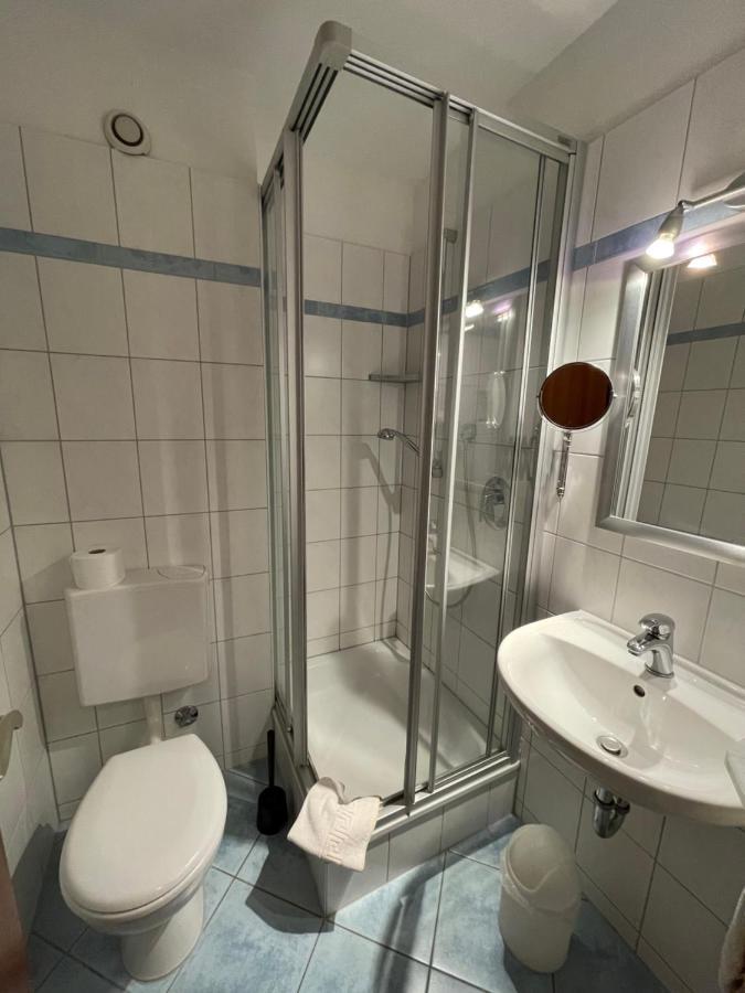 Zum Schwanen Garni Hotell Buggingen Eksteriør bilde