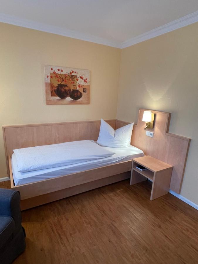 Zum Schwanen Garni Hotell Buggingen Eksteriør bilde