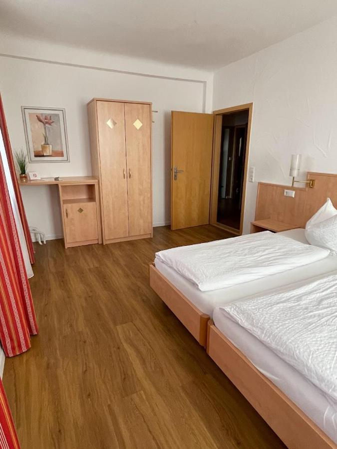 Zum Schwanen Garni Hotell Buggingen Eksteriør bilde