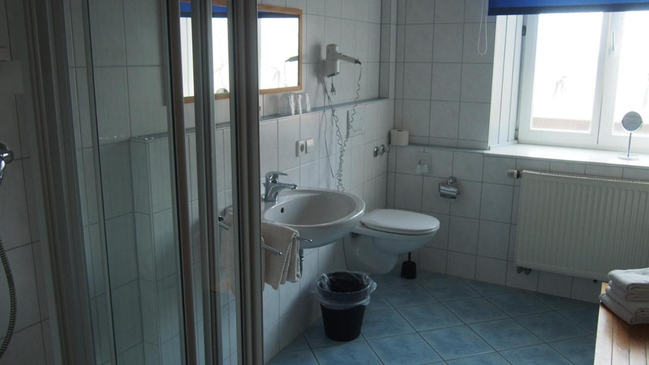Zum Schwanen Garni Hotell Buggingen Eksteriør bilde